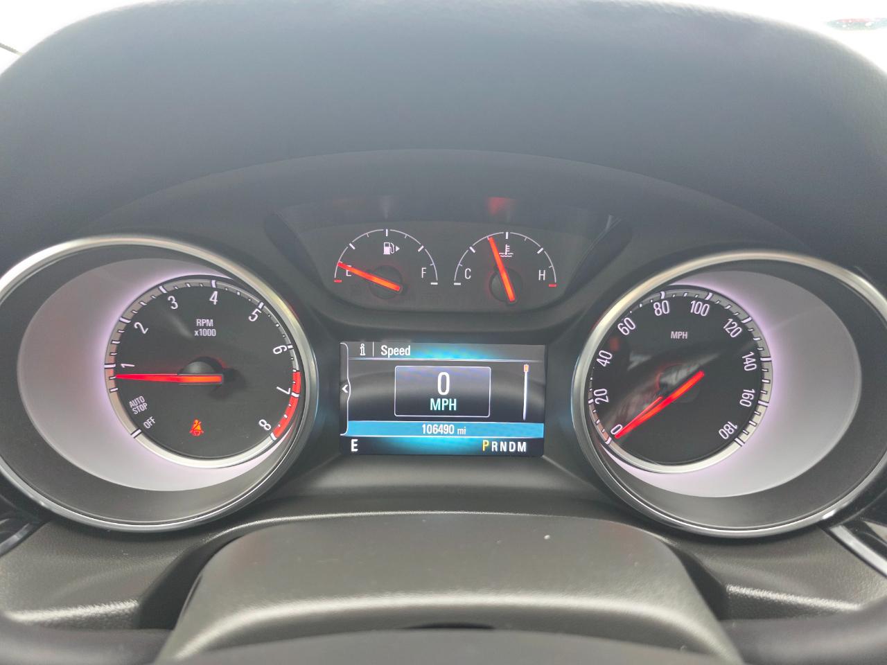 Buick Regal Sportback 4dr Sdn Essence FWD 2018