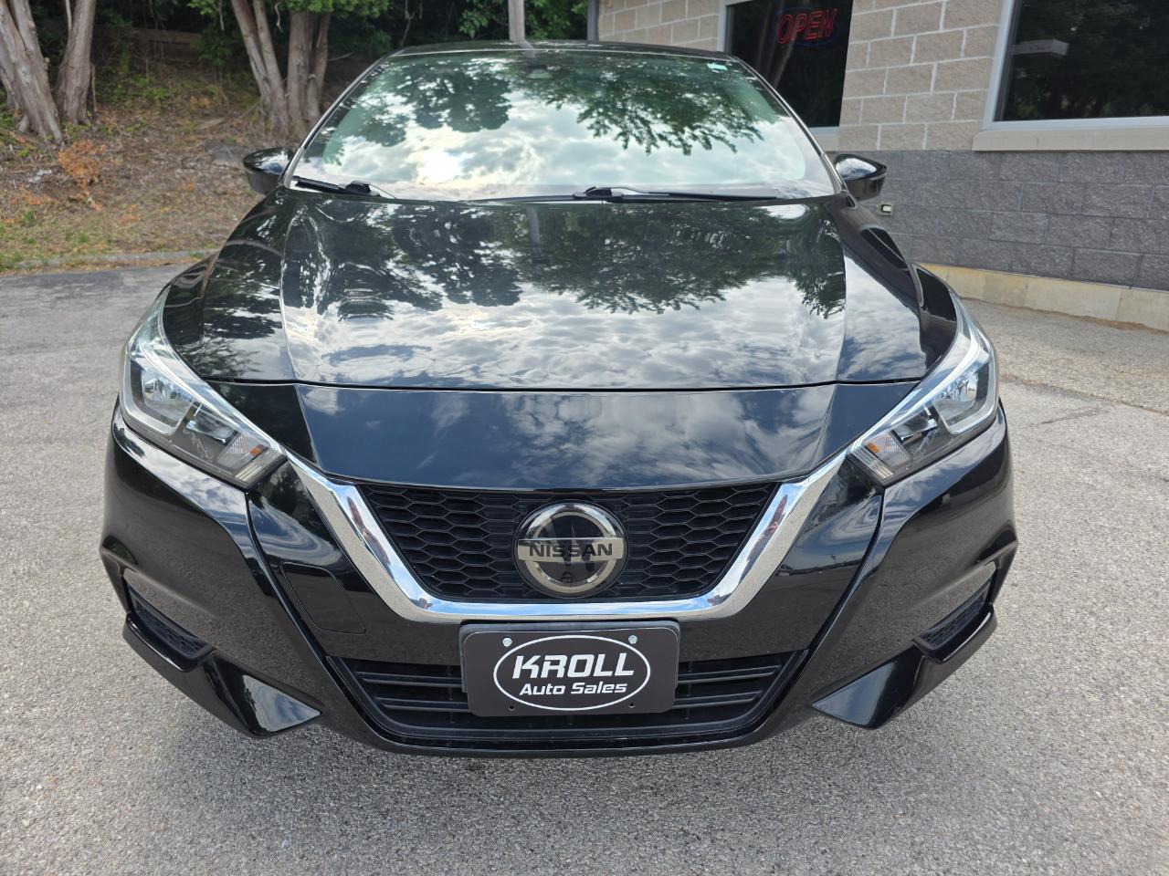 Nissan Versa SV CVT 2020