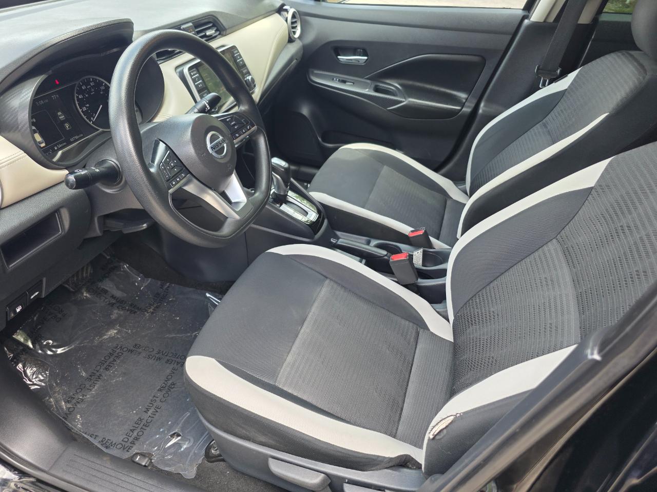 Nissan Versa SV CVT 2020