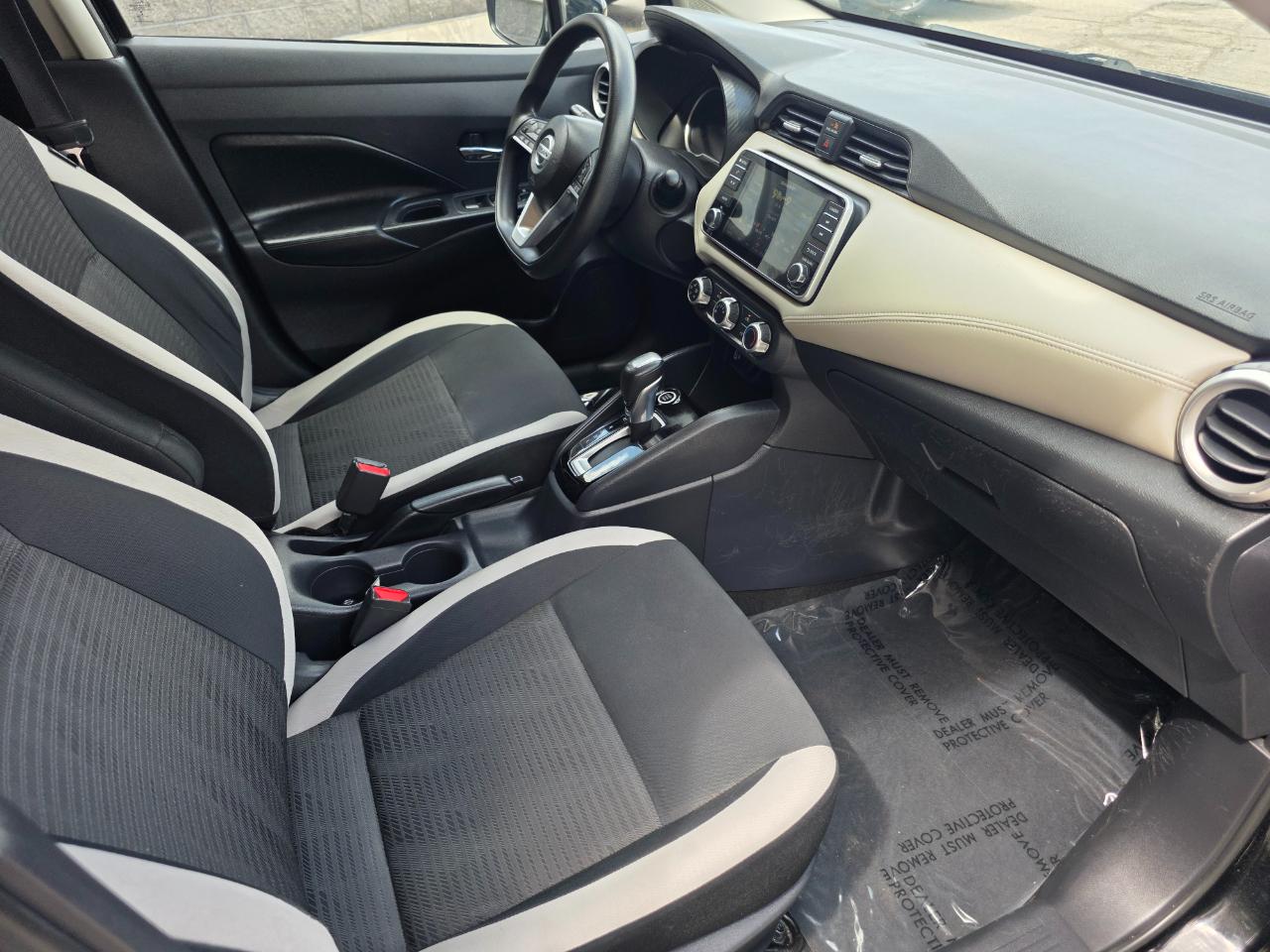 Nissan Versa SV CVT 2020