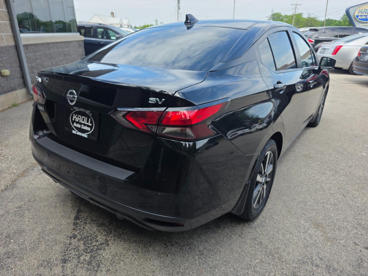 Nissan Versa SV CVT 2020