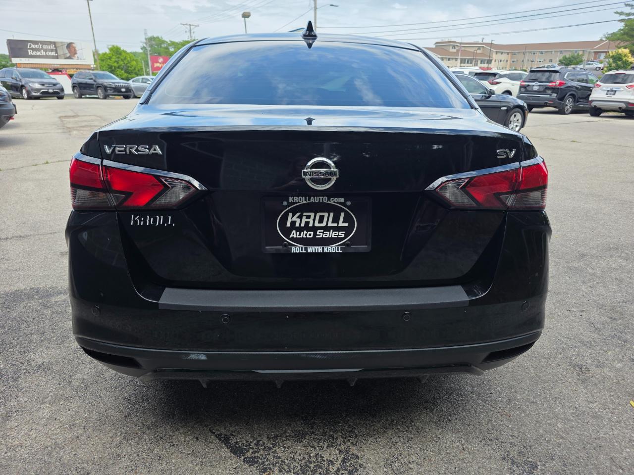 Nissan Versa SV CVT 2020