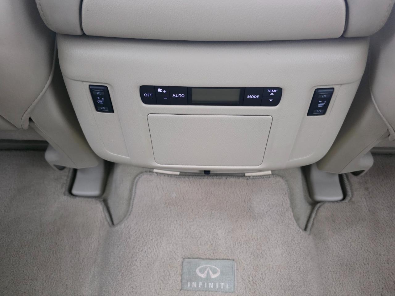 Infiniti QX56 4WD 4dr 7-passenger 2012