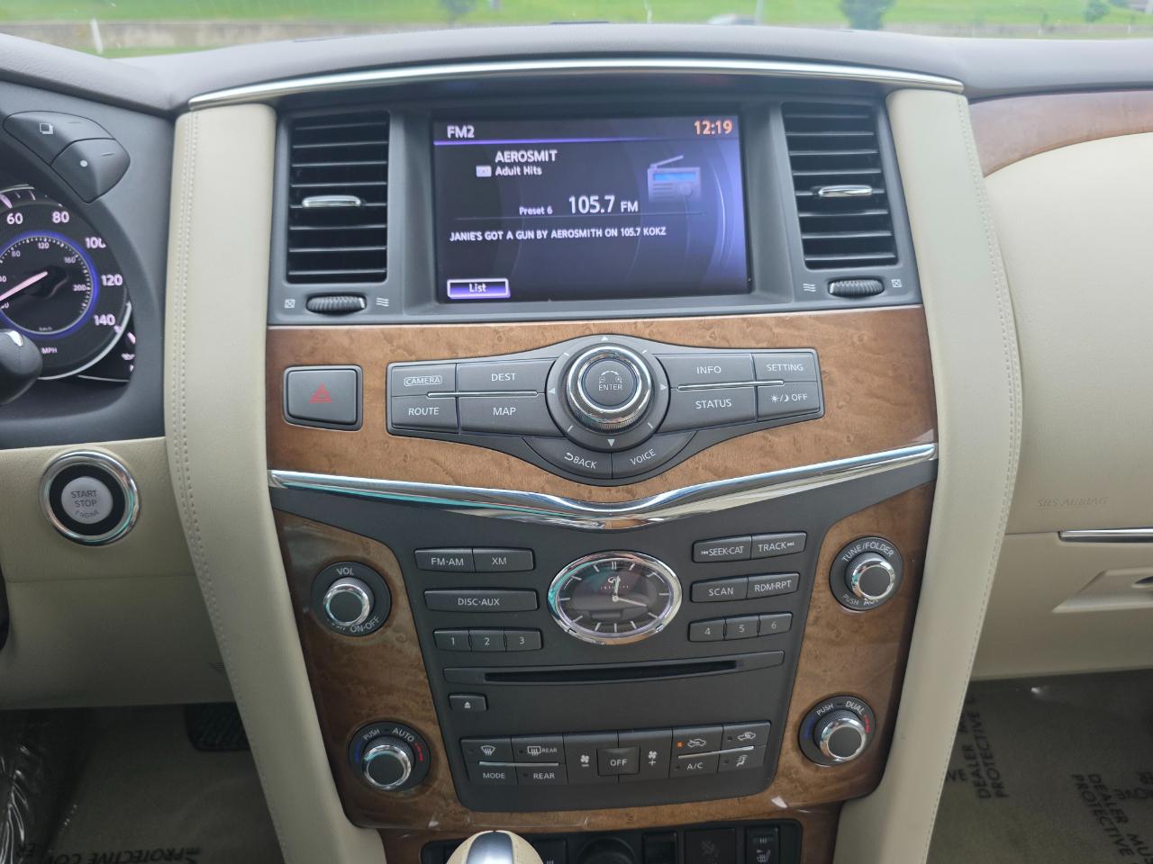 Infiniti QX56 4WD 4dr 7-passenger 2012