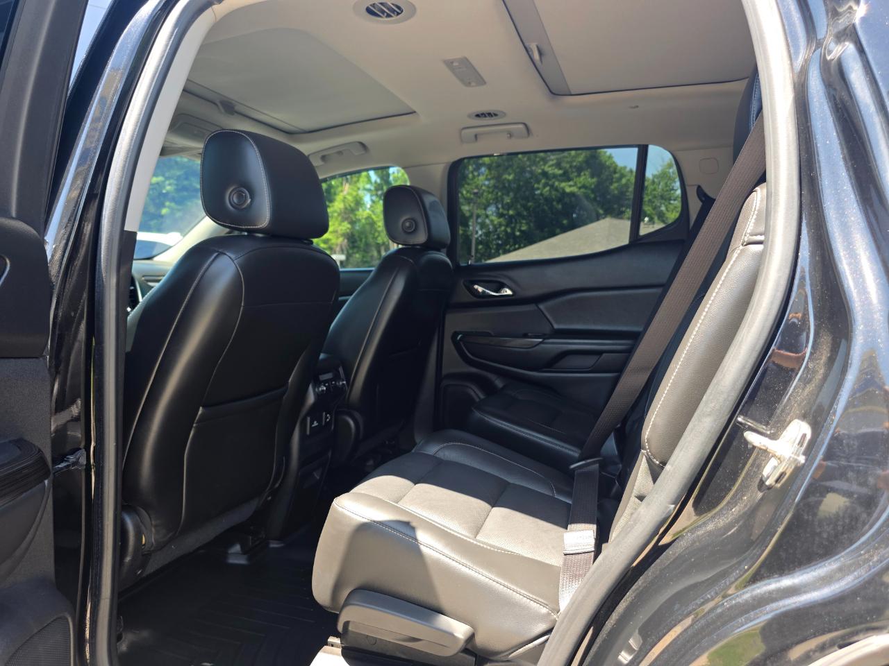GMC Acadia AWD 4dr SLT w/SLT-1 2017