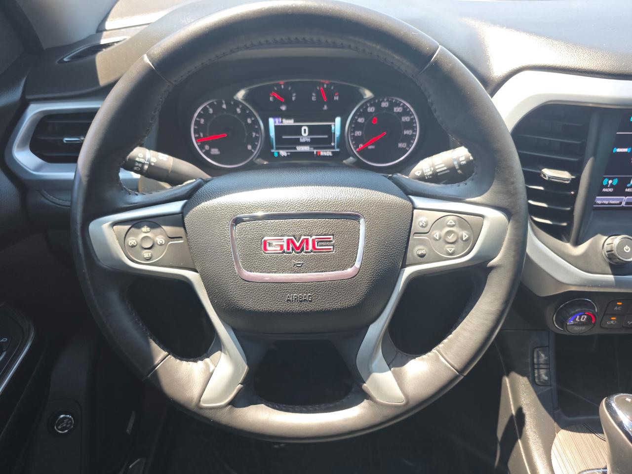GMC Acadia AWD 4dr SLT w/SLT-1 2017