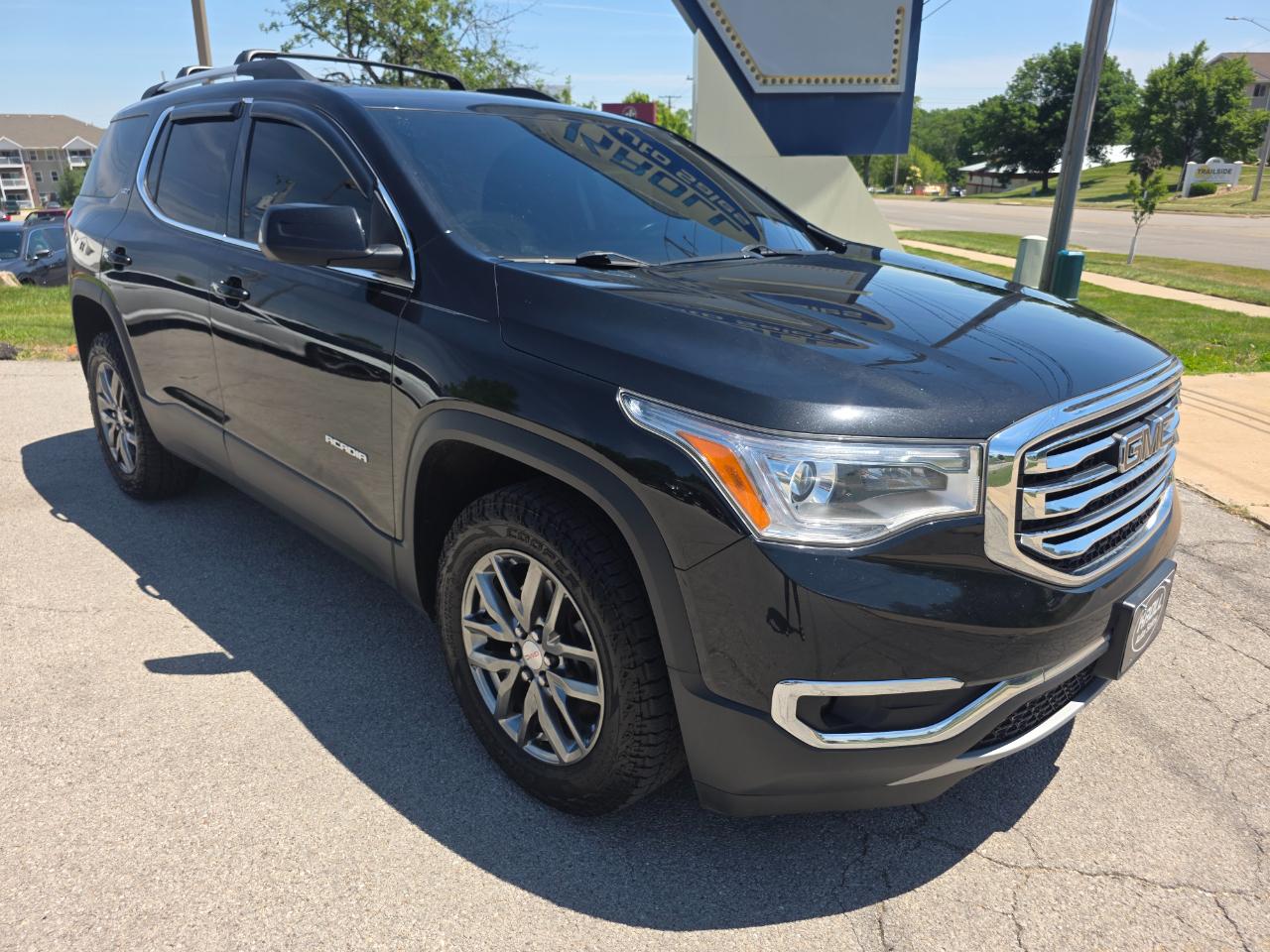 GMC Acadia AWD 4dr SLT w/SLT-1 2017