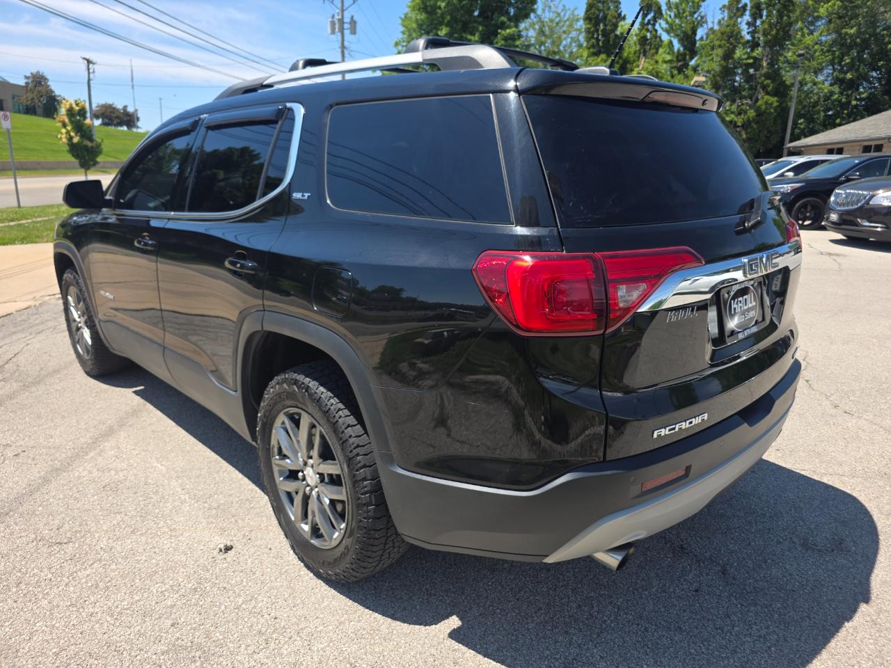 GMC Acadia AWD 4dr SLT w/SLT-1 2017