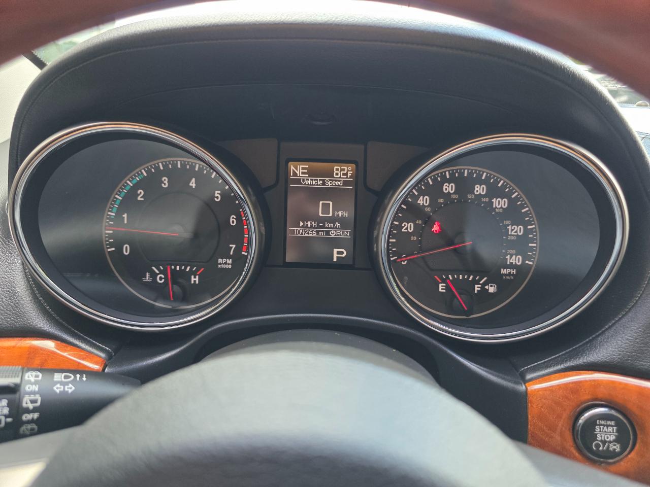 Jeep Grand Cherokee 4WD 4dr Overland 2012