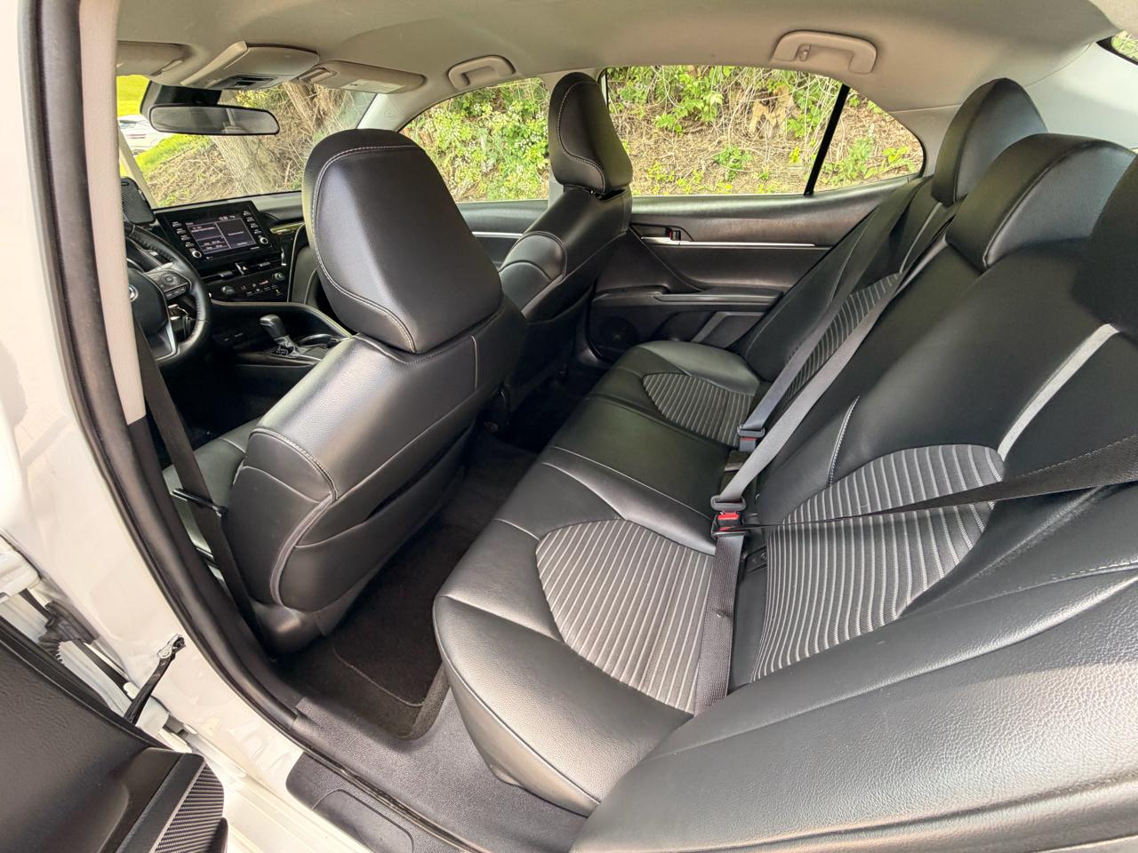 Toyota Camry SE Nightshade Auto (Natl) 2021