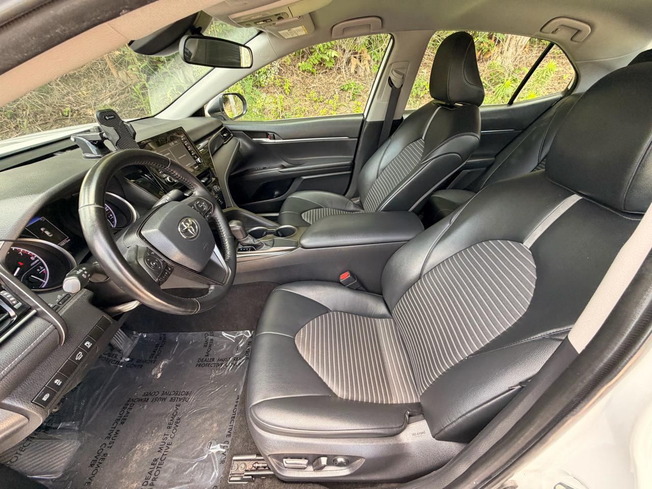 Toyota Camry SE Nightshade Auto (Natl) 2021