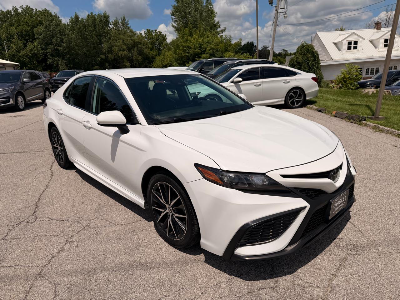 Toyota Camry SE Nightshade Auto (Natl) 2021