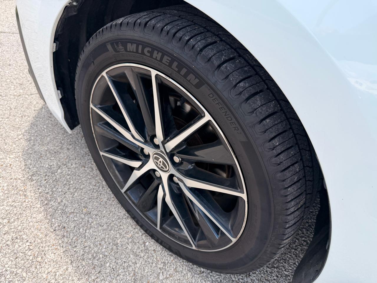 Toyota Camry SE Nightshade Auto (Natl) 2021