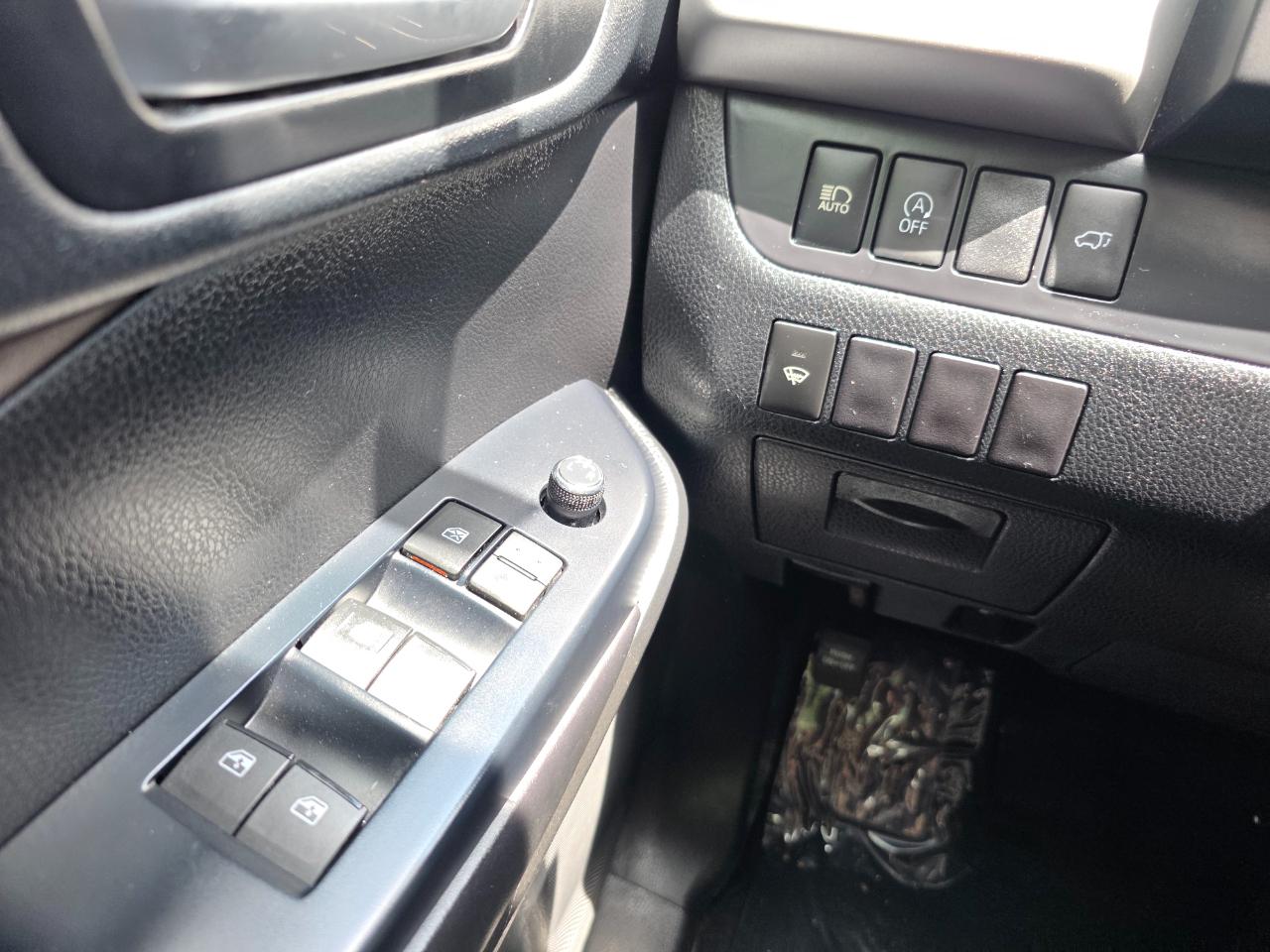Toyota Highlander SE V6 AWD (Natl) 2019
