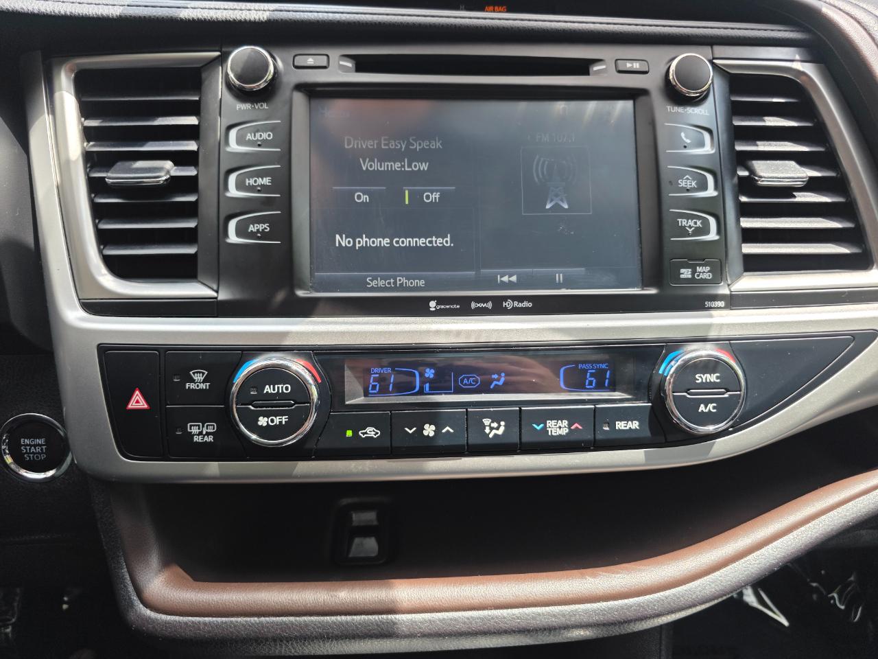 Toyota Highlander SE V6 AWD (Natl) 2019