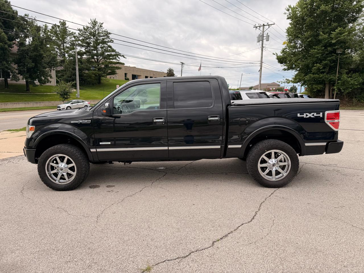 Ford F-150 4WD SuperCrew 145" XL 2013