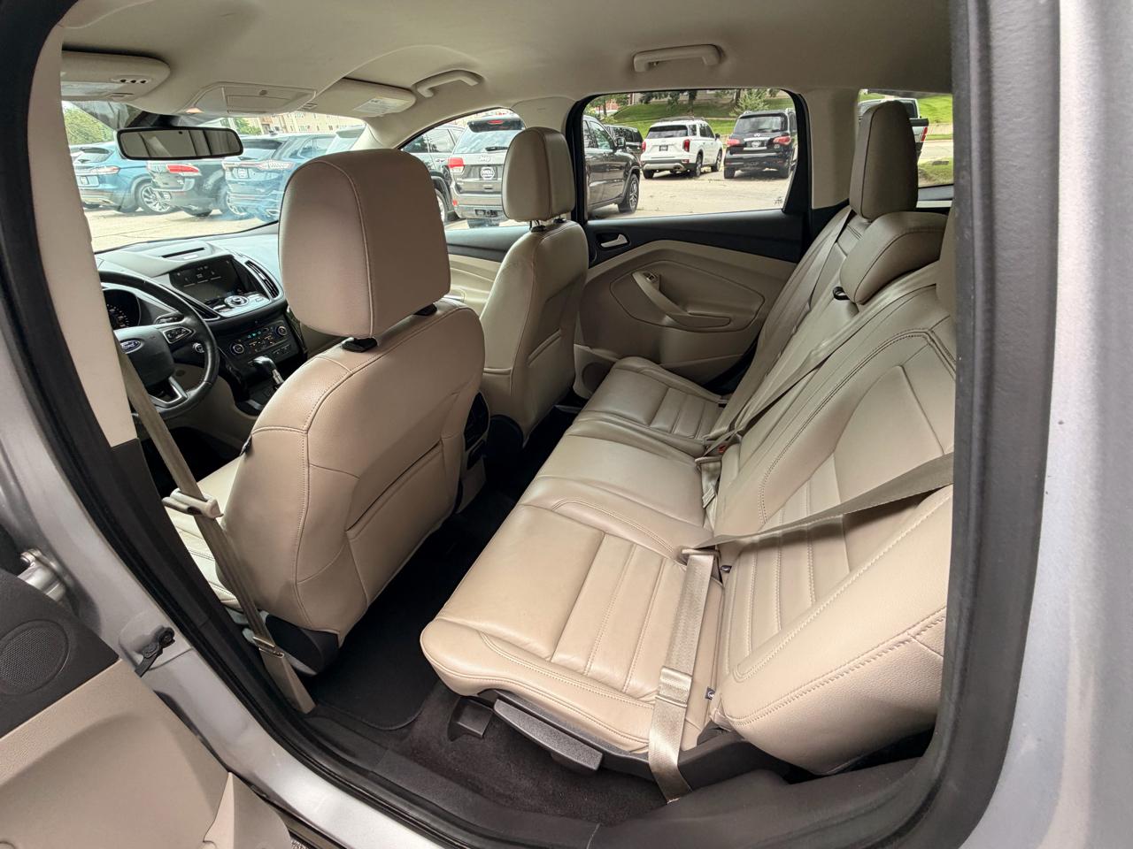 Ford Escape Titanium 4WD 2017