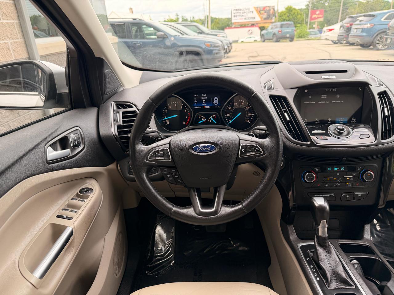 Ford Escape Titanium 4WD 2017