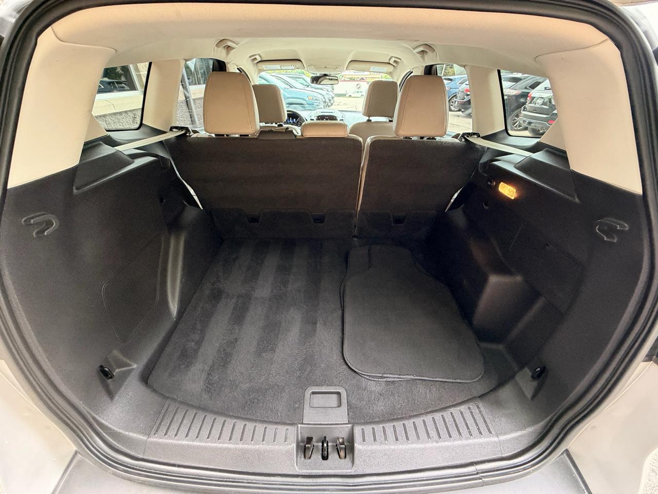 Ford Escape Titanium 4WD 2017
