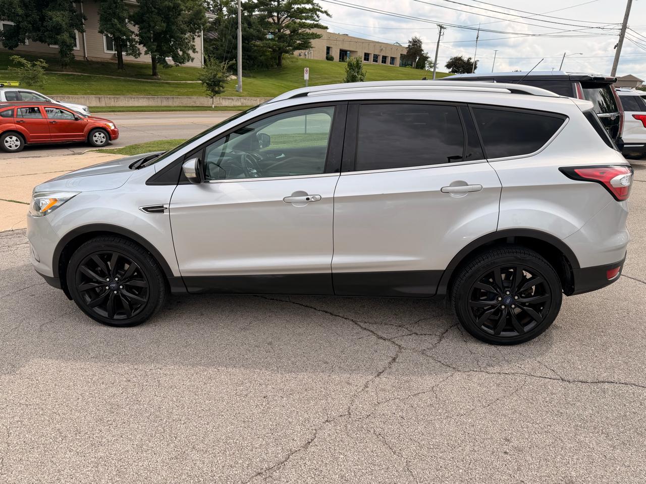 Ford Escape Titanium 4WD 2017