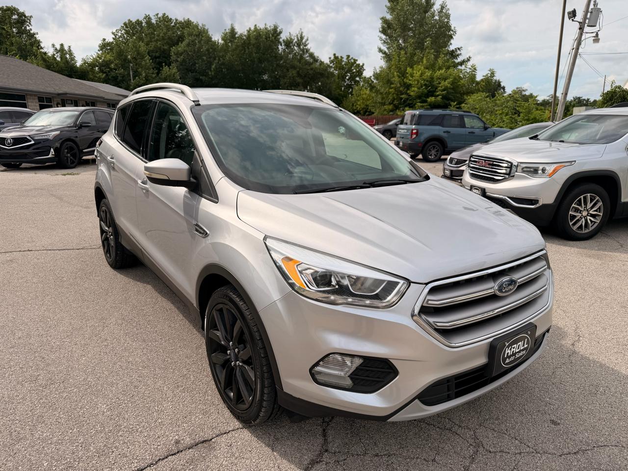 Ford Escape Titanium 4WD 2017