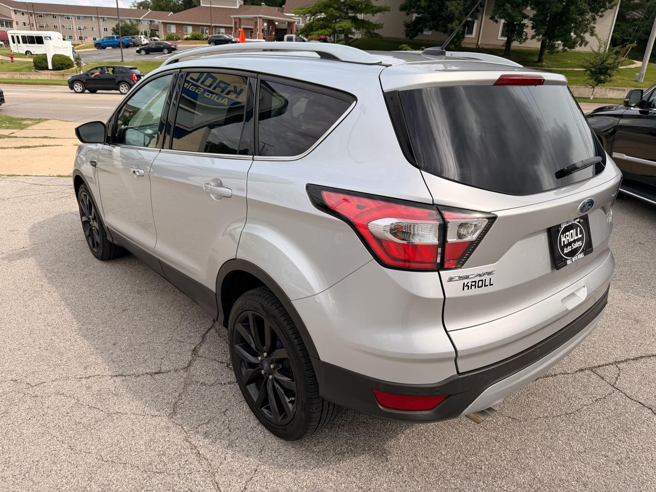 Ford Escape Titanium 4WD 2017