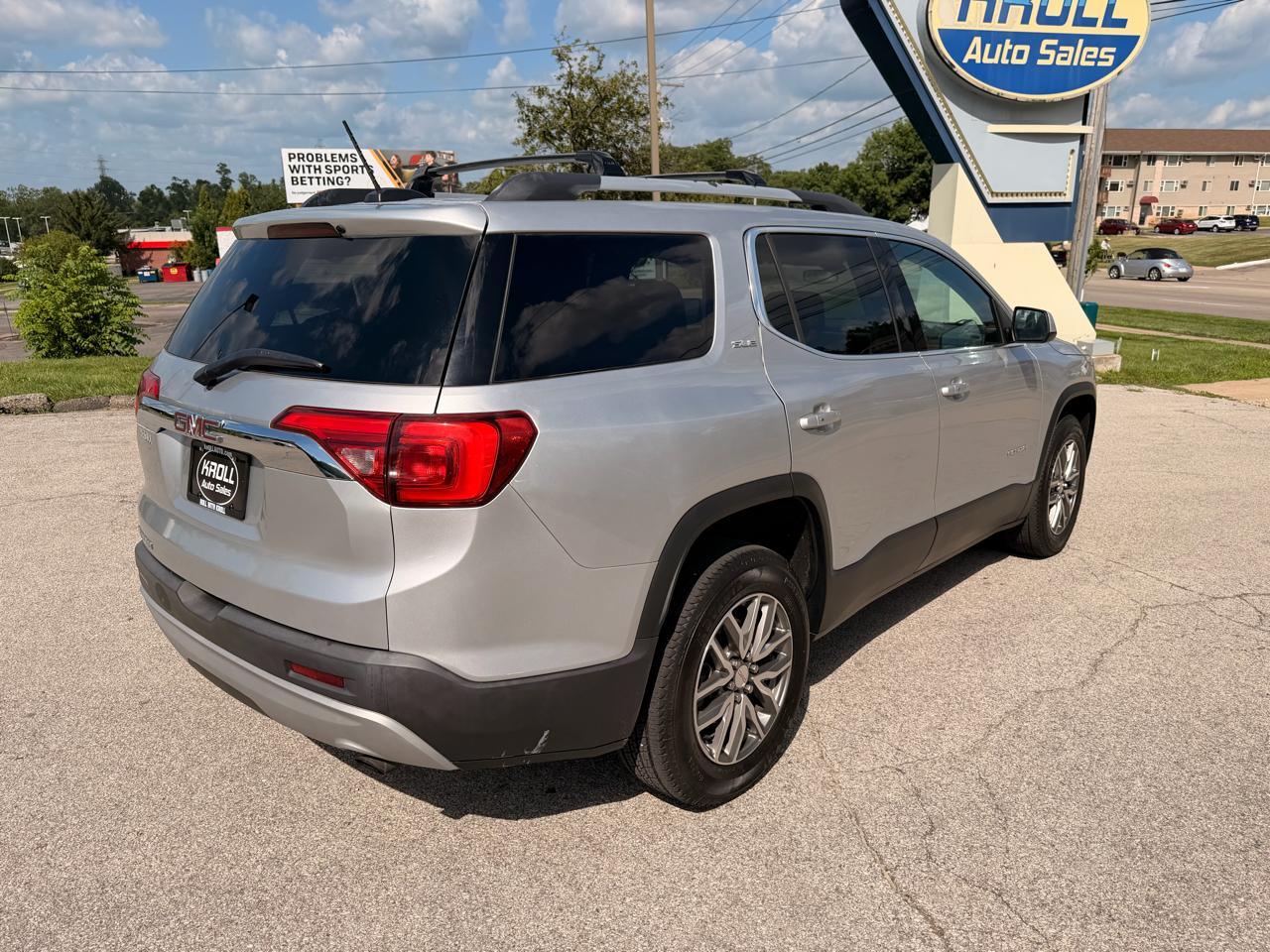 GMC Acadia FWD 4dr SLE w/SLE-2 2019