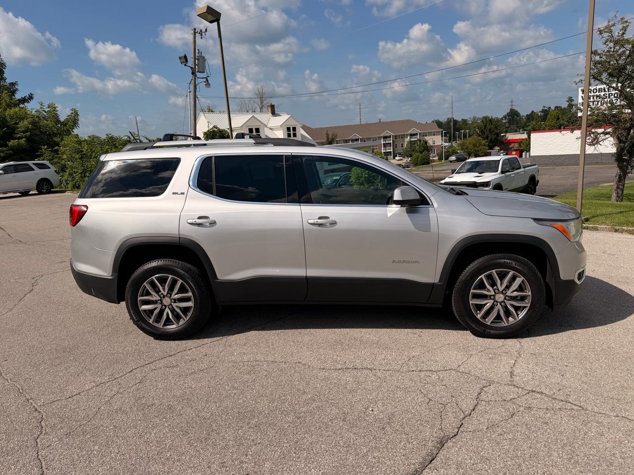 GMC Acadia FWD 4dr SLE w/SLE-2 2019