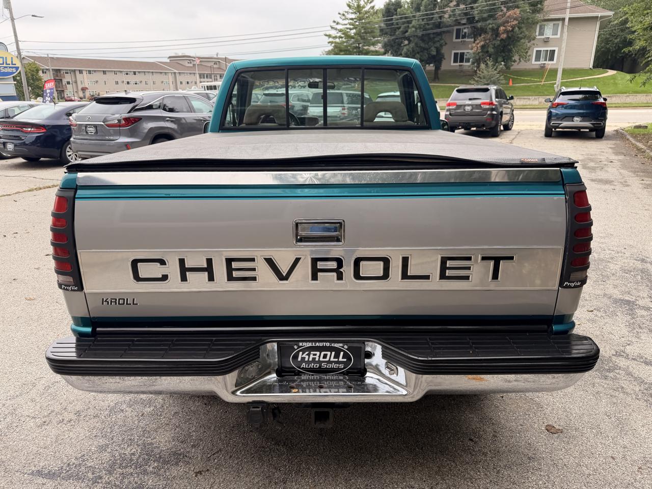 Chevrolet C/K 1500 Reg Cab 117.5" WB 4WD 1993
