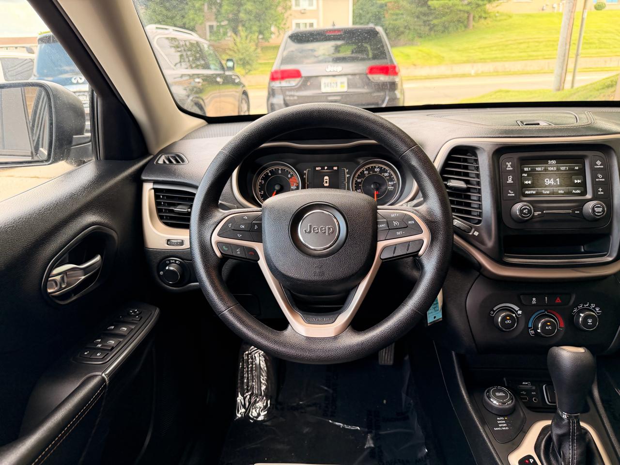 Jeep Cherokee 4WD 4dr Sport 2016