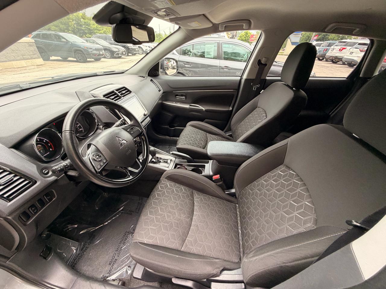 Mitsubishi Outlander Sport ES 2.0 AWC CVT 2021