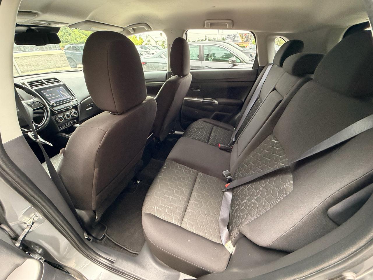 Mitsubishi Outlander Sport ES 2.0 AWC CVT 2021