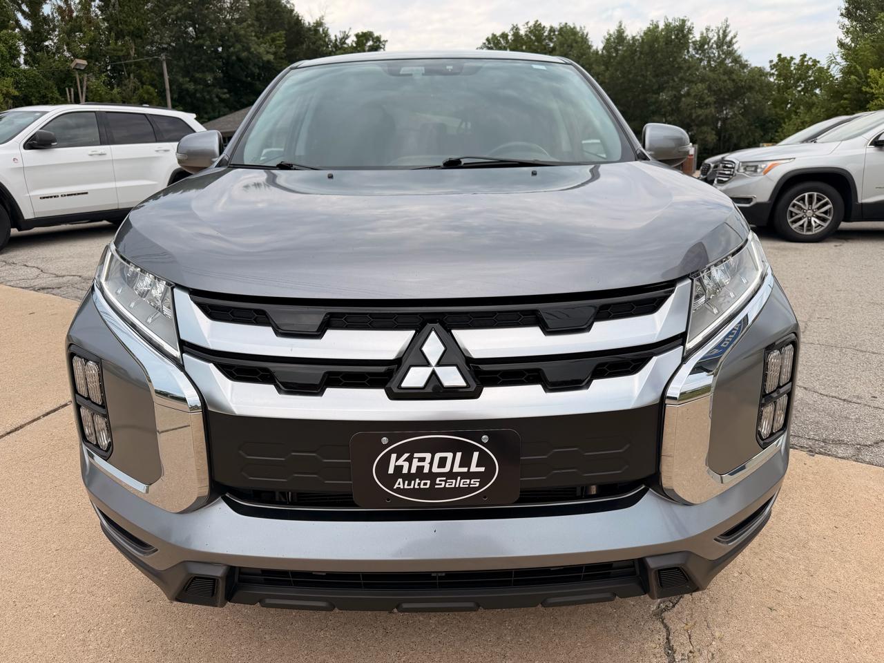Mitsubishi Outlander Sport ES 2.0 AWC CVT 2021