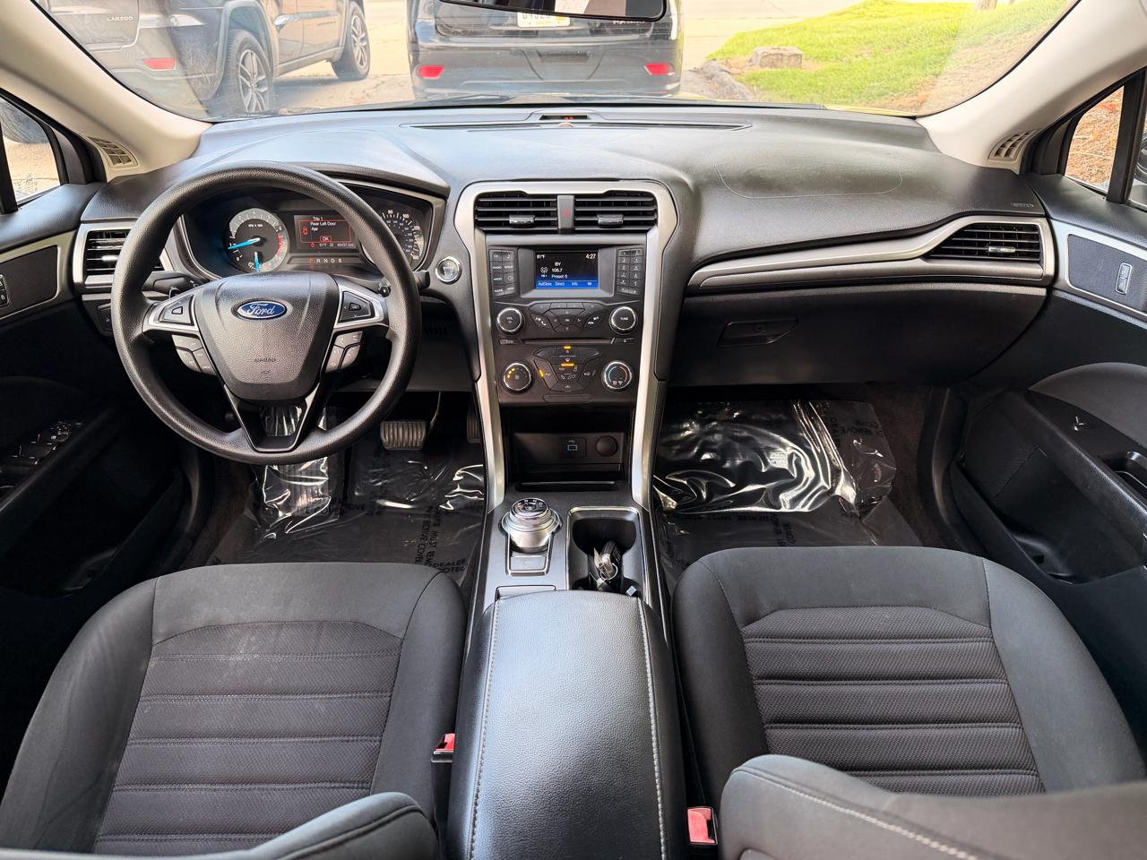 Ford Fusion SE FWD 2017