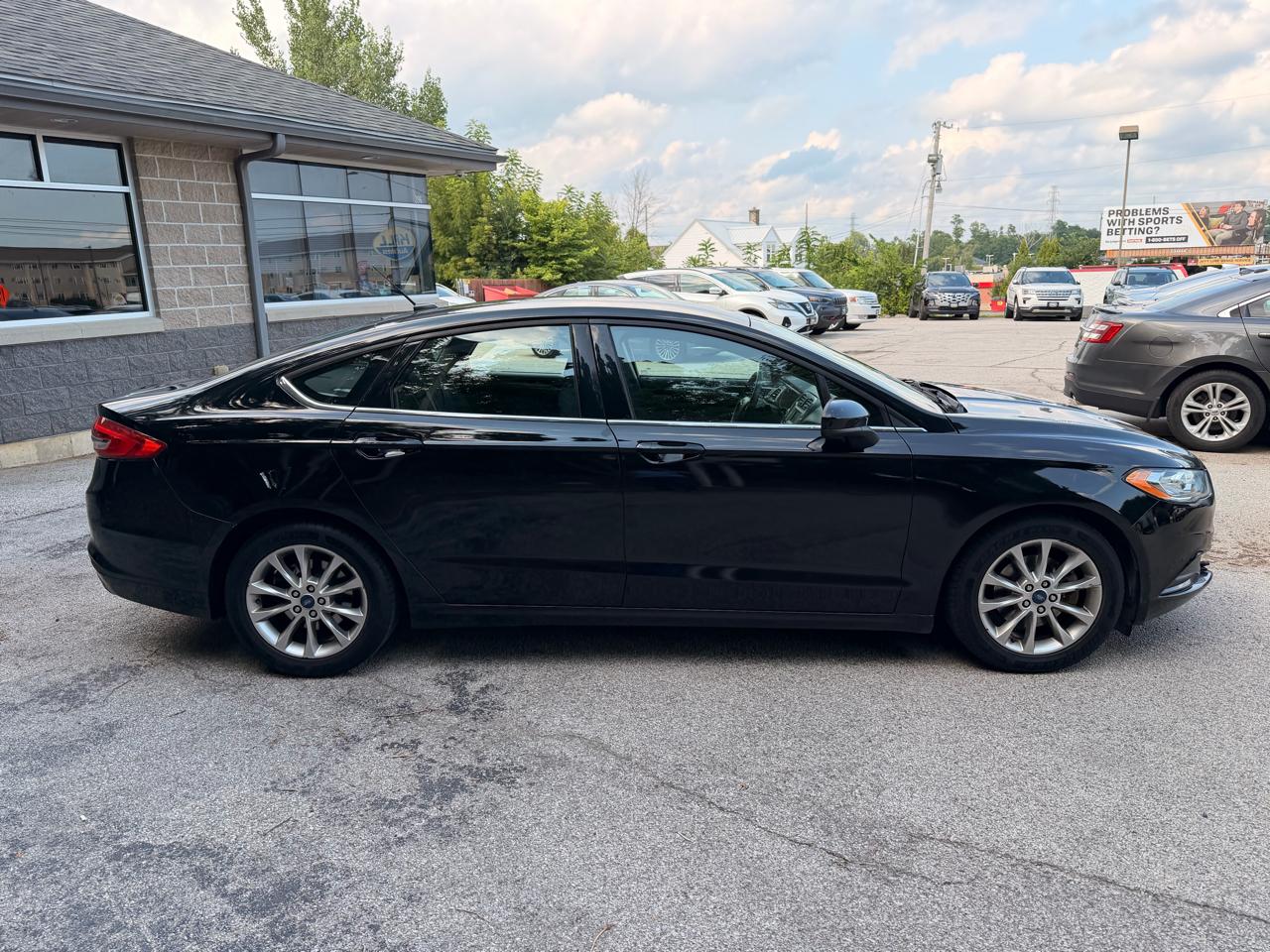 Ford Fusion SE FWD 2017