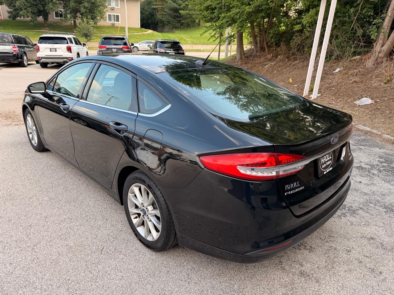 Ford Fusion SE FWD 2017