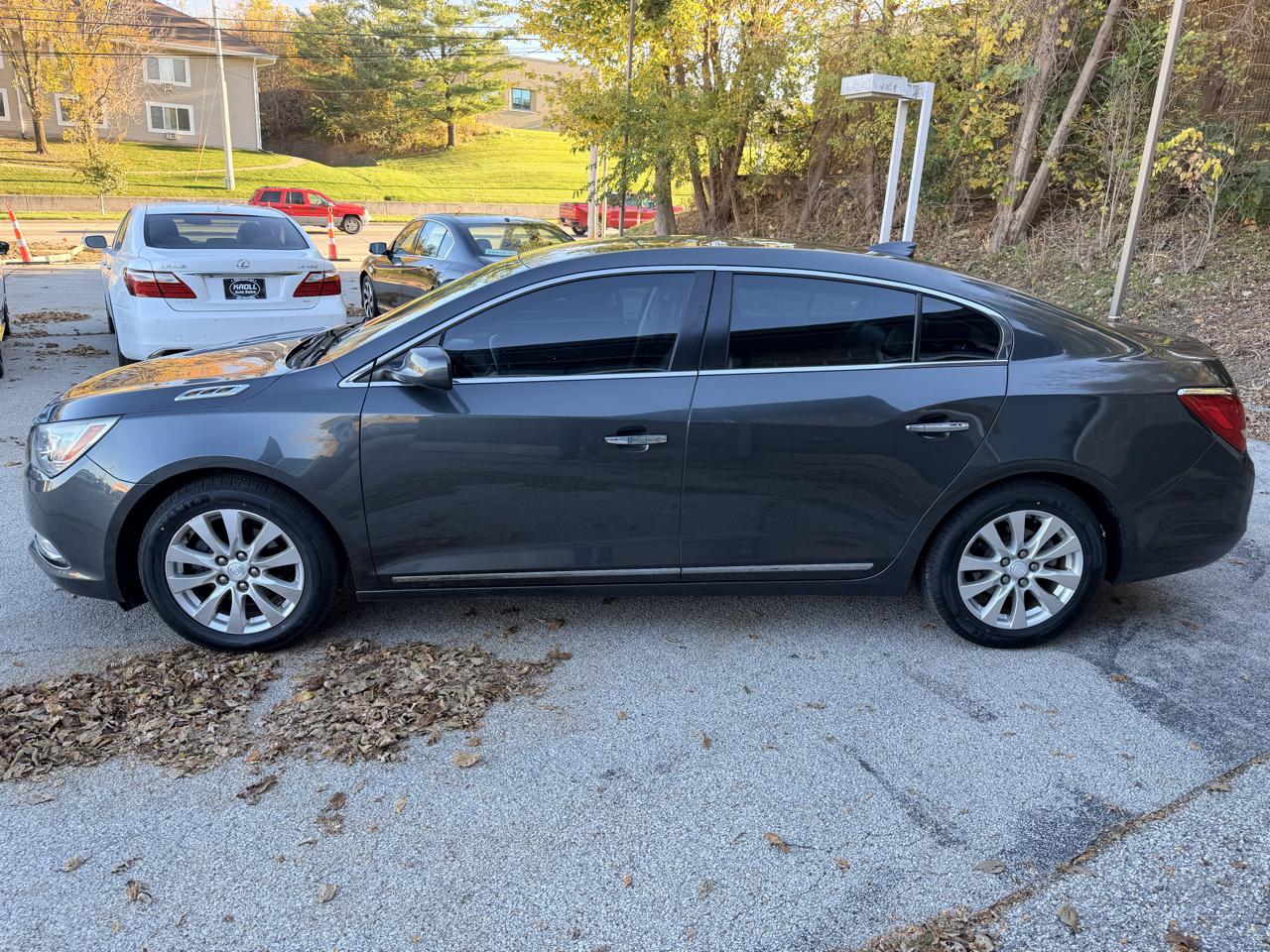 Buick LaCrosse 4dr Sdn Base FWD 2016