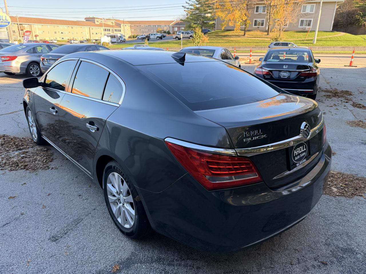 Buick LaCrosse 4dr Sdn Base FWD 2016