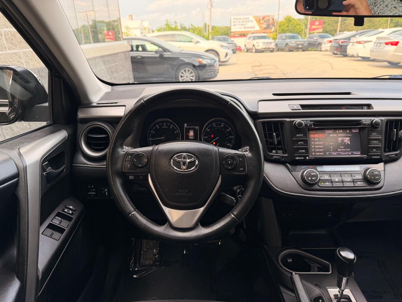 Toyota RAV4 AWD 4dr XLE (Natl) 2016