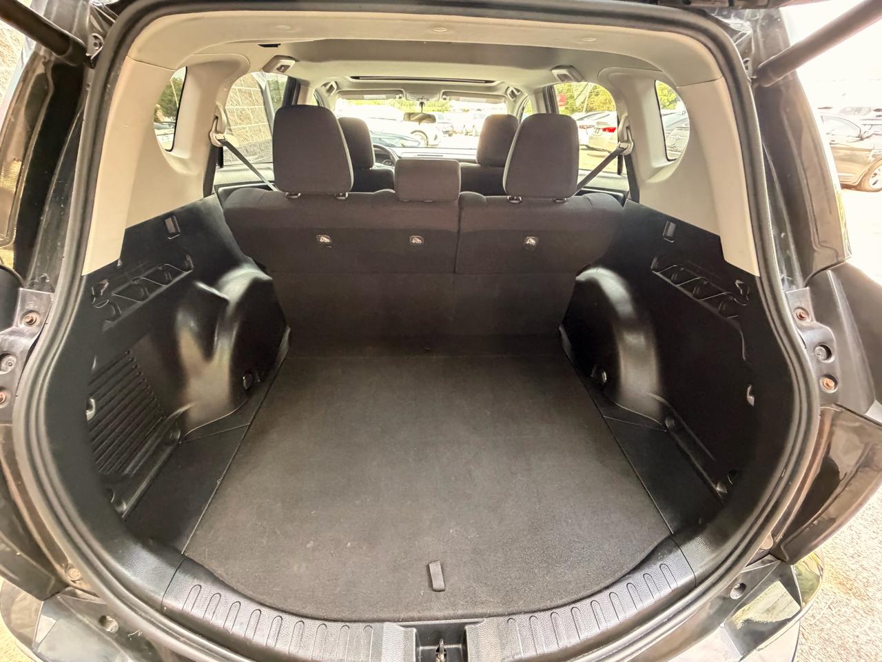 Toyota RAV4 AWD 4dr XLE (Natl) 2016