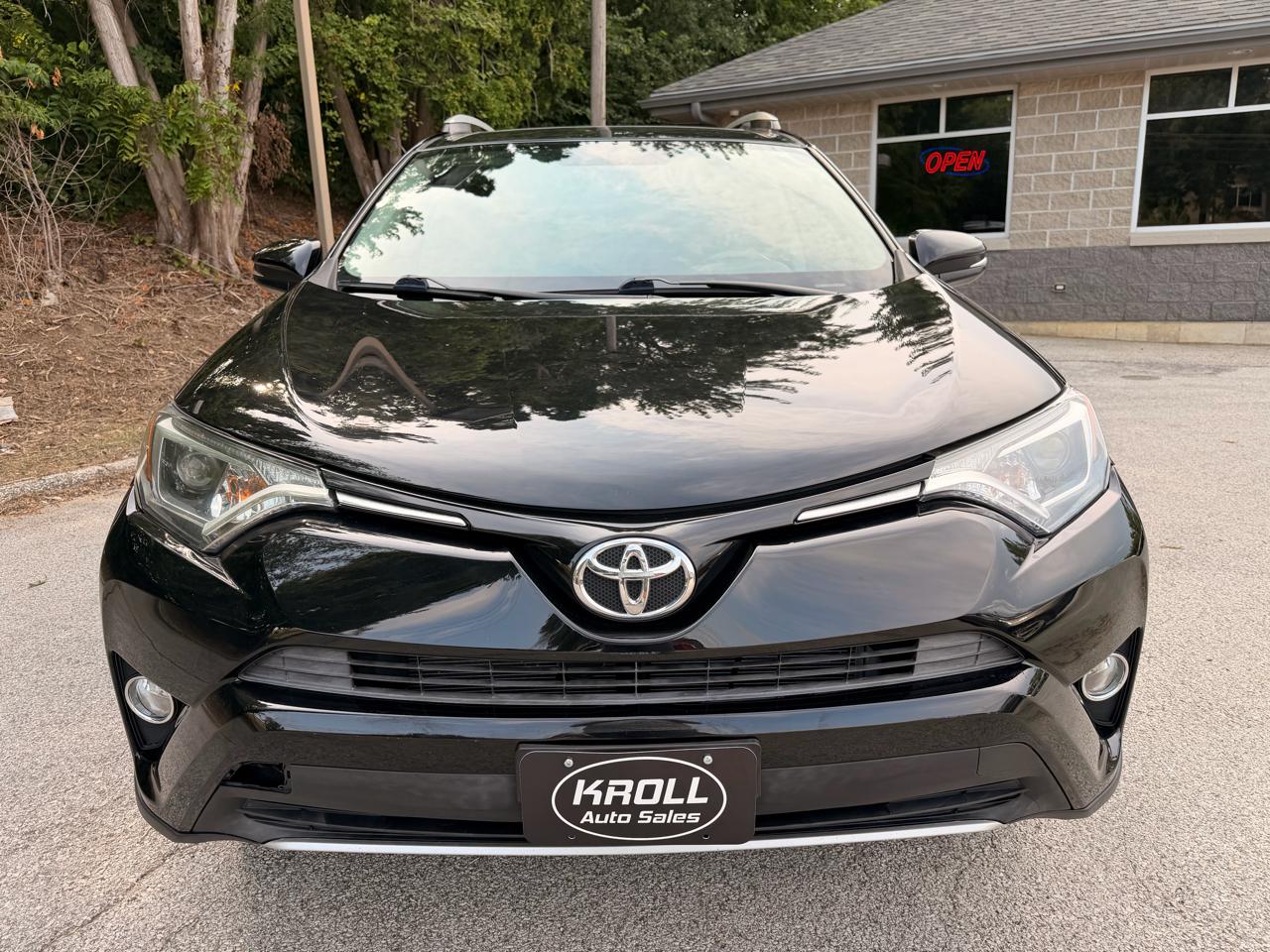 Toyota RAV4 AWD 4dr XLE (Natl) 2016
