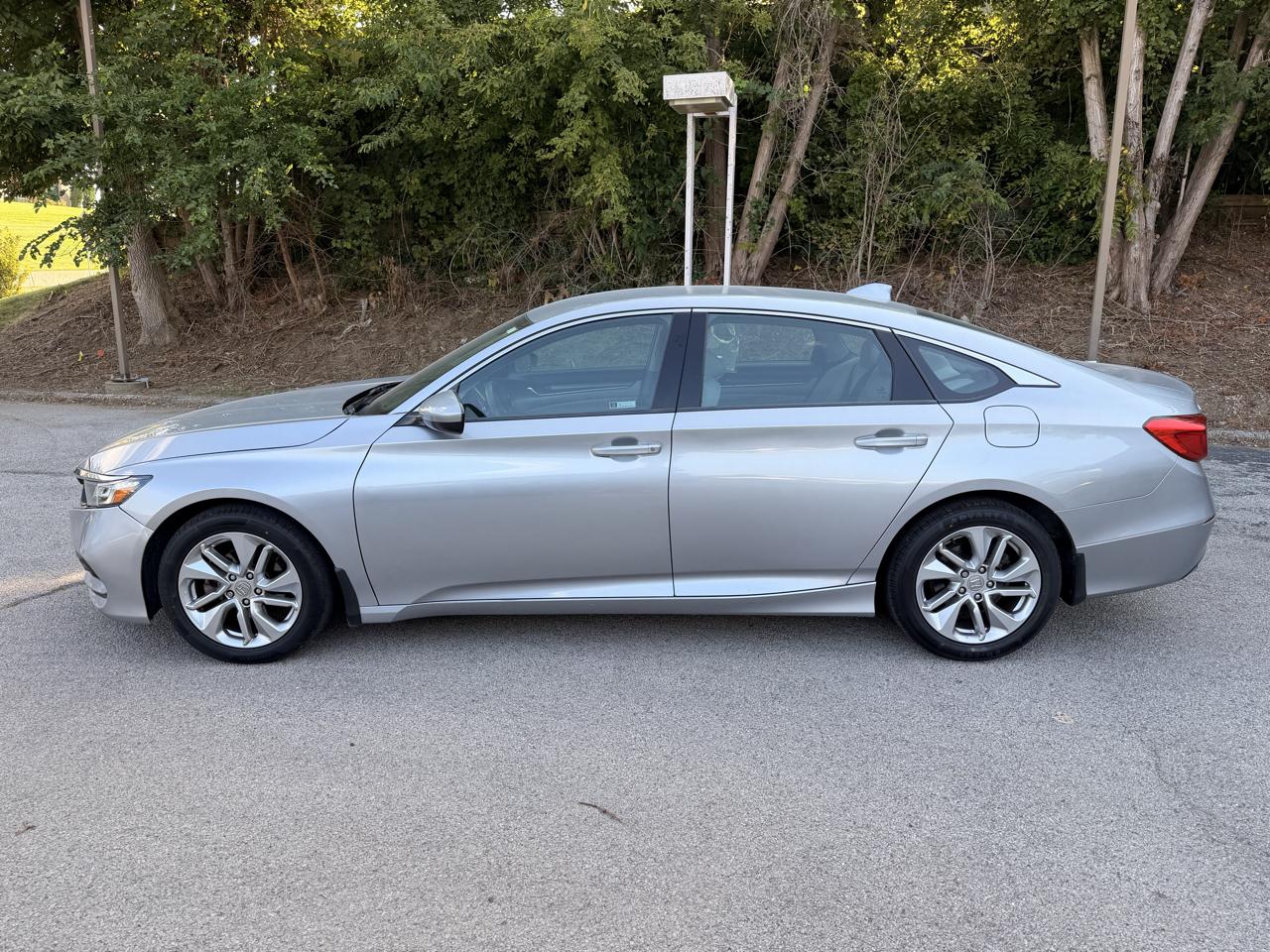 Honda Accord Sedan LX 1.5T CVT 2019