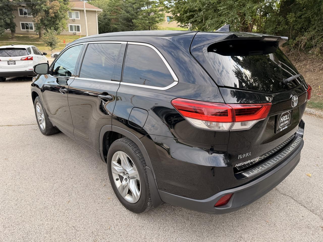 Toyota Highlander XLE V6 AWD (Natl) 2017