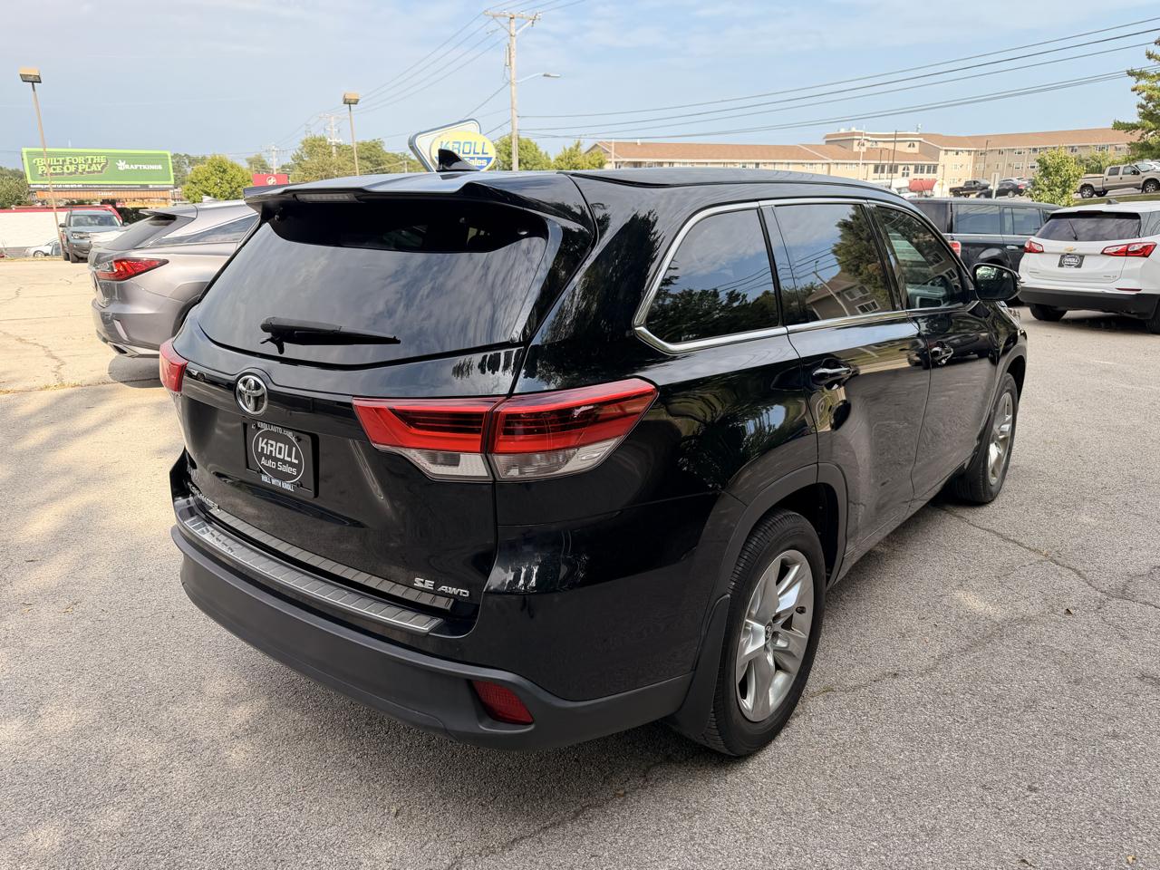 Toyota Highlander XLE V6 AWD (Natl) 2017