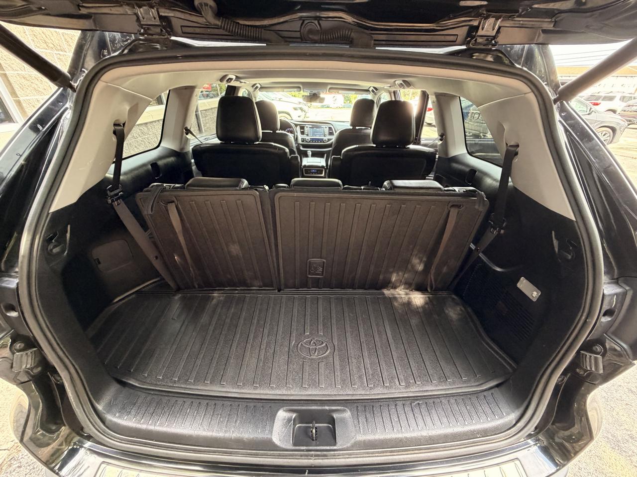 Toyota Highlander XLE V6 AWD (Natl) 2017