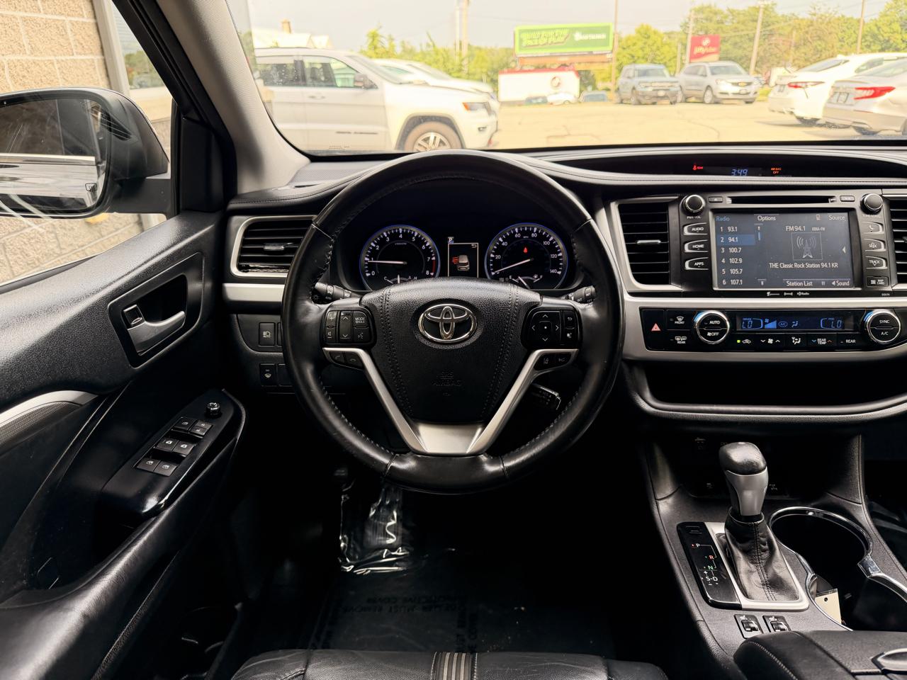 Toyota Highlander XLE V6 AWD (Natl) 2017