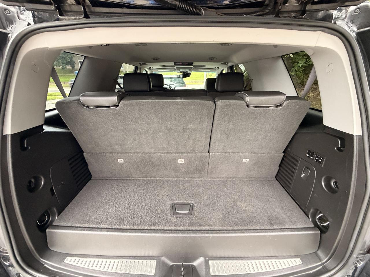 Chevrolet Tahoe 4WD 4dr LT 2017