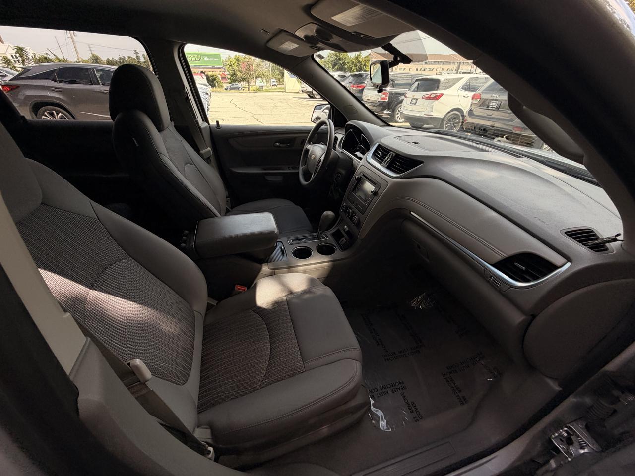 Chevrolet Traverse FWD 4dr LS w/1LS 2016