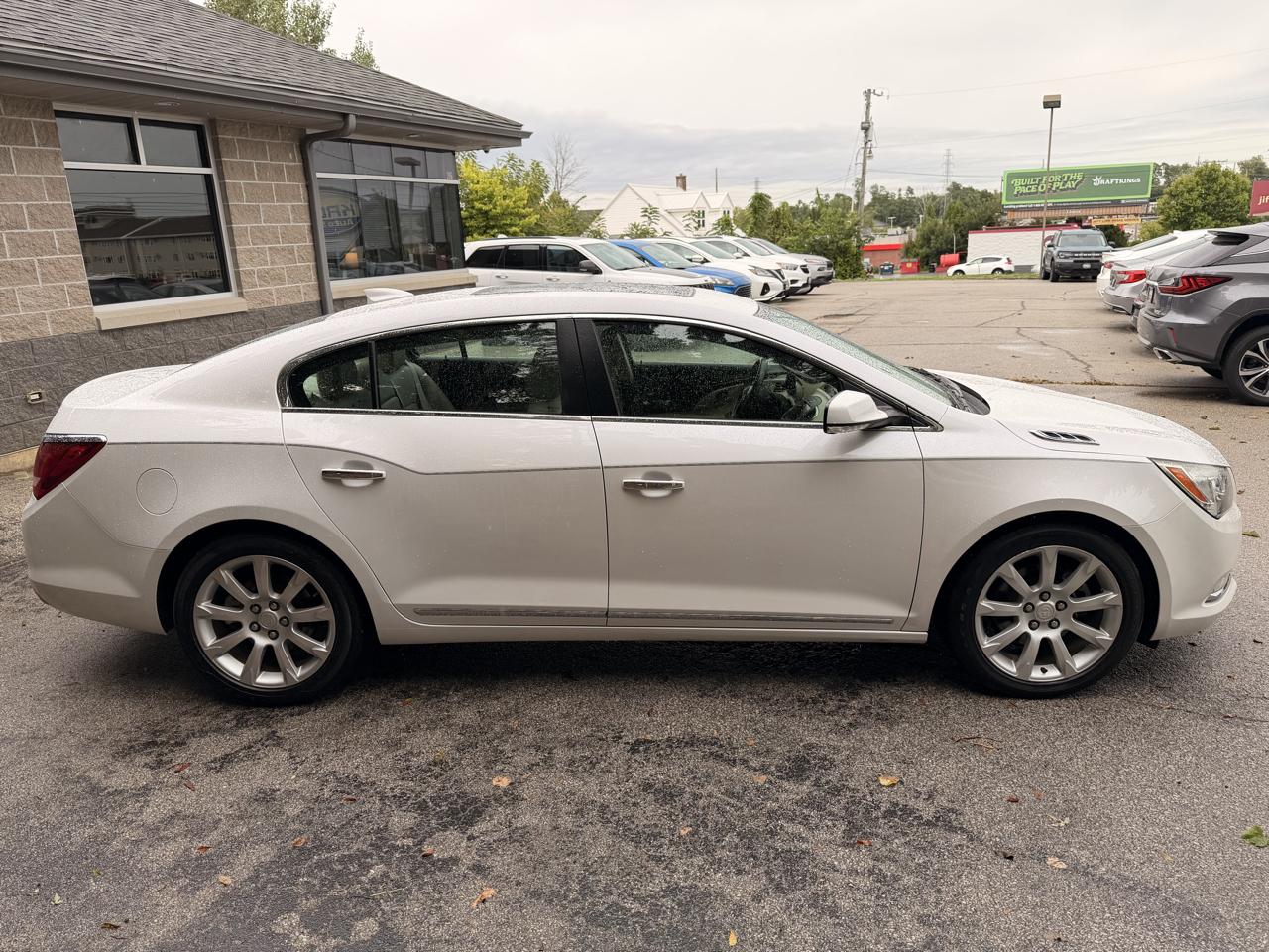 Buick LaCrosse 4dr Sdn Premium I FWD 2015