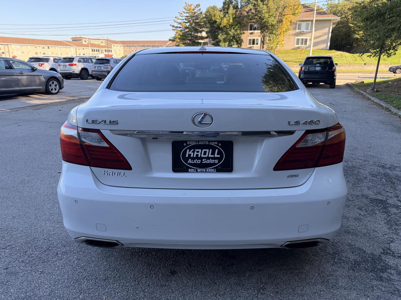 Lexus LS 460 4dr Sdn AWD 2010